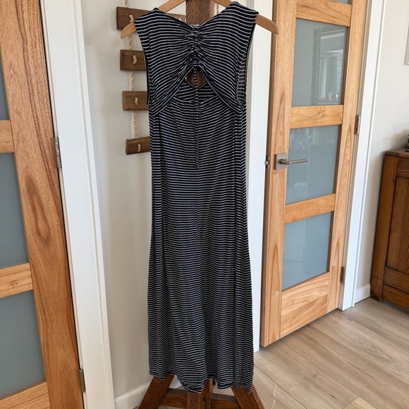 Gap Sleeveless Knit Midi V-Neck Dress‎ Navy/White Striped Viscose Spandex XS EUC - Picture 5 of 12